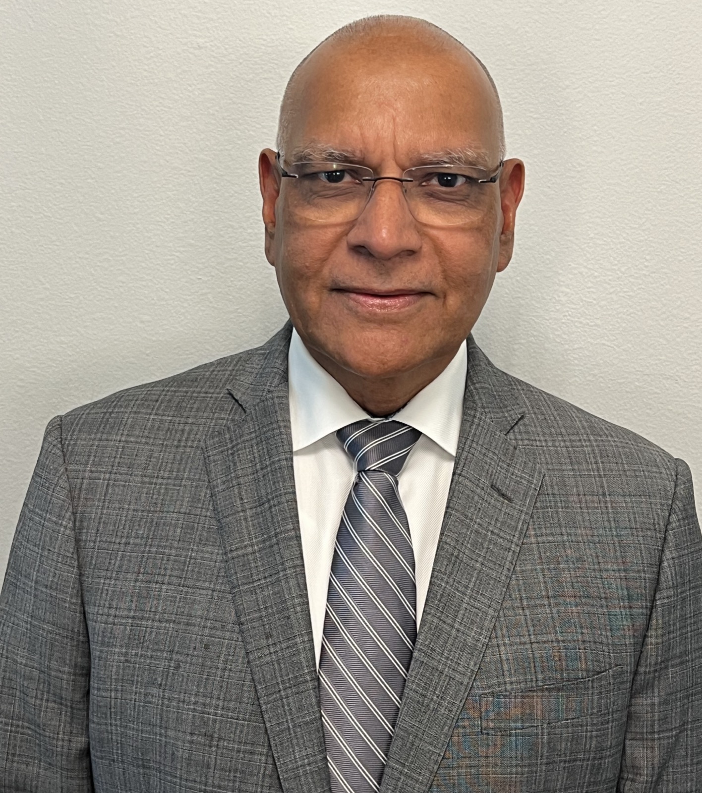 Dr Ravindra N Singh